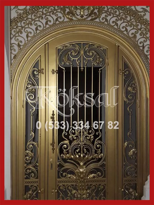 altın motifli apartman kapıları