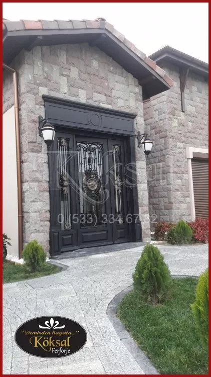 Çelik Villa Kapısı